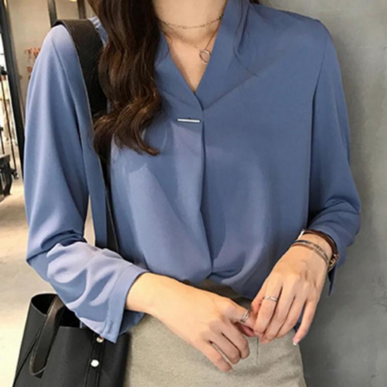 여성블라우스 여성 기본데일리룩 긴팔 데일리 노카라 스타일 여성셔츠 깔끔한 블라우스 셔츠 봄가을 브이넥