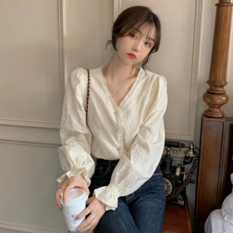 여성블라우스 브이넥 기본데일리룩 봄가을 간절기 하객룩 프릴블라우스 프릴 페미닌 블라우스 여성 긴팔 퍼