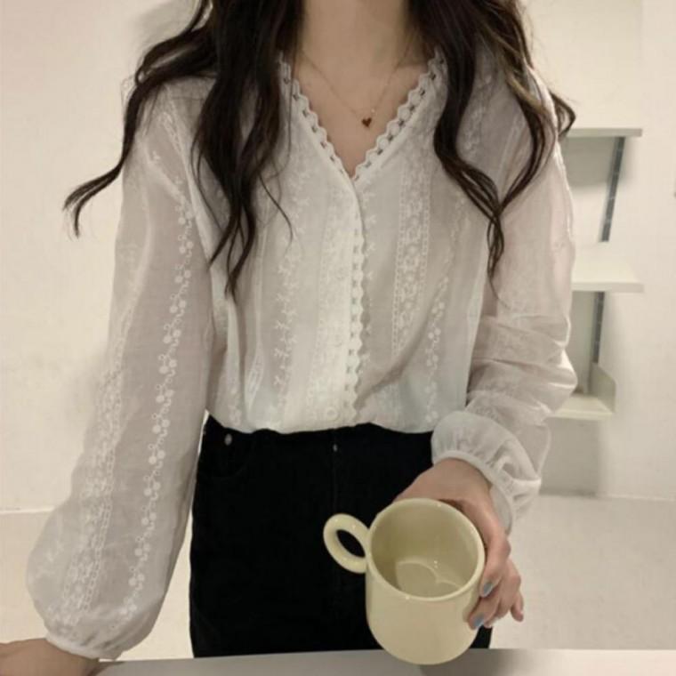 브이넥 블라우스 레이스 여성 긴팔 봄가을 펀칭 꾸안꾸