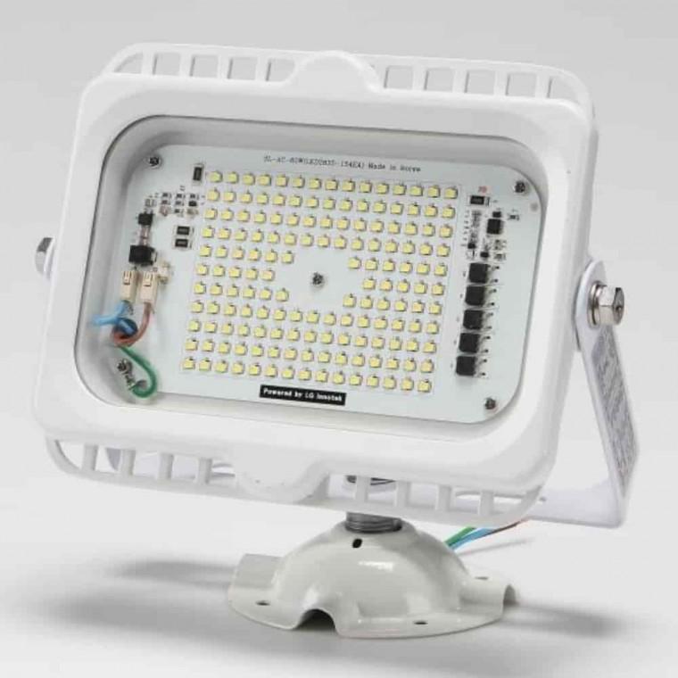 사각LED투광기 화이트 60W 노출 주광 LED사각투광등 옥외투광등 야간경관조명 야외나무조명