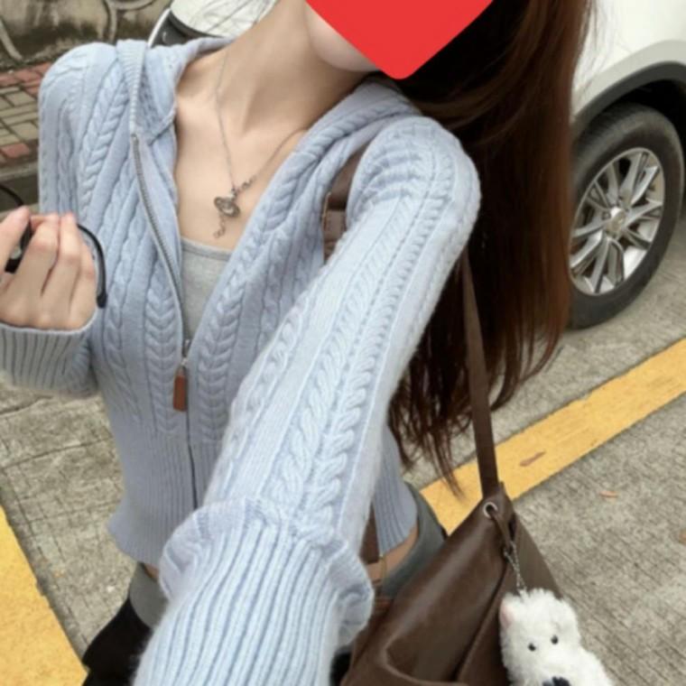 여성 슬림핏 꽈배기 스웨터 패턴 후드 니트 집업 가디건