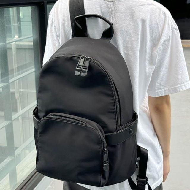 패션가방 블랙백팩 무지백팩 데일리 정리 소지품가방 어깨끈조절가방