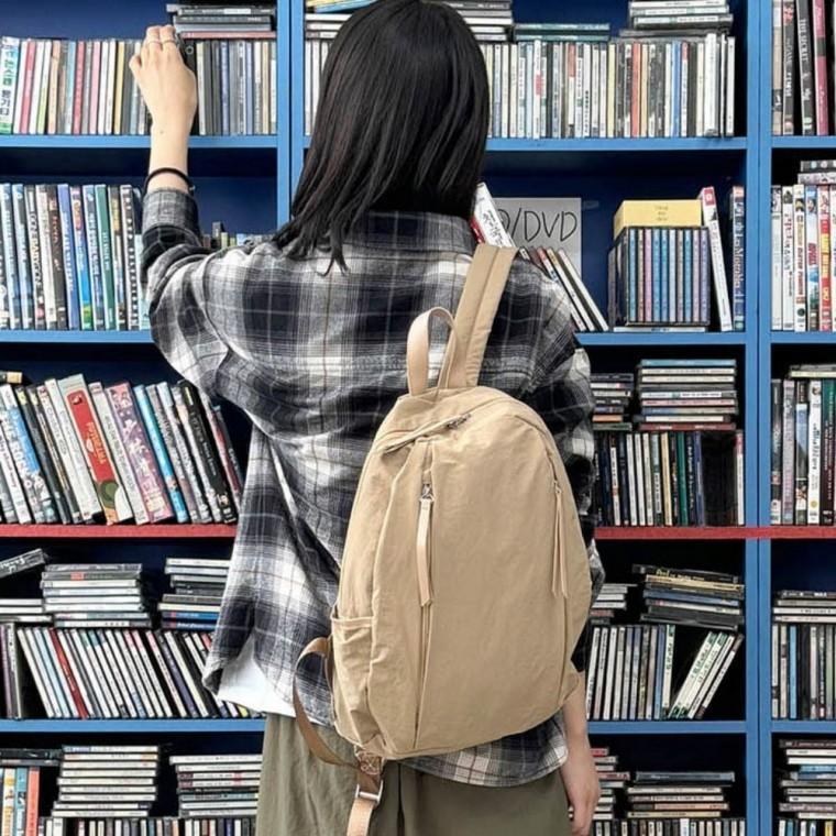 등산가방 여자백팩 비닐백팩 지퍼포인트 데일리백팩 대학생 백팩 헬스백팩