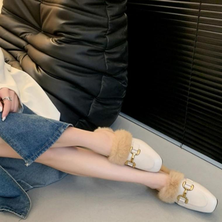 여성 털 겨울 금장 플랫 뮬 슬리퍼 블로퍼 2컬러