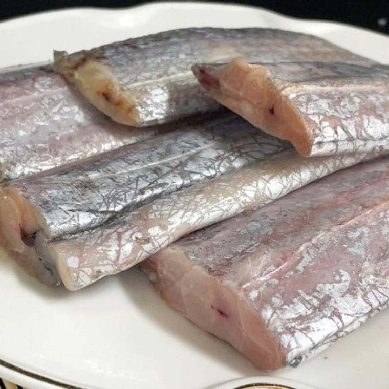 두툼한 세네갈 냉동 갈치 특대 500g 고소한 생선 반찬 유치원 구이 조림용 두꺼운 건강