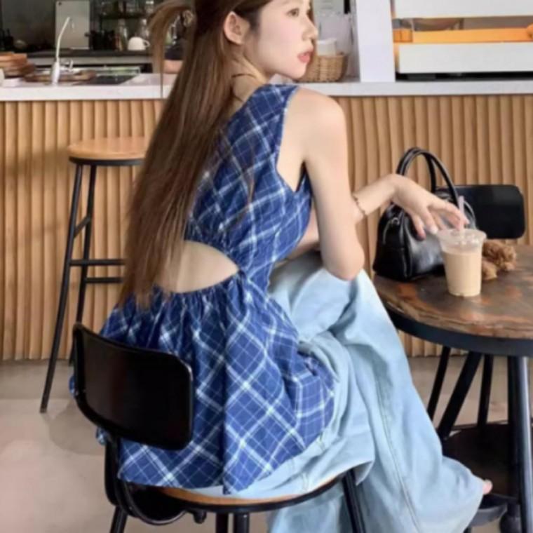코디 블라우스 레이어드 오피스 데일리룩 나시 패션 탑 슬리브리스 백트임 여름 체크 민소매 캐주얼 상의