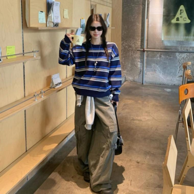여성 데일리 스트라이프 배색 긴팔 캐주얼 니트 라운드넥