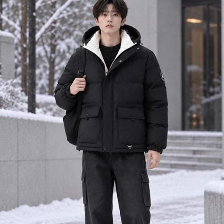 후드패딩 체크 텍스처가 은은한 포인트가 되어 단색 패딩처럼 무난하게 코디하면서도 밋밋하지 않은 아우터