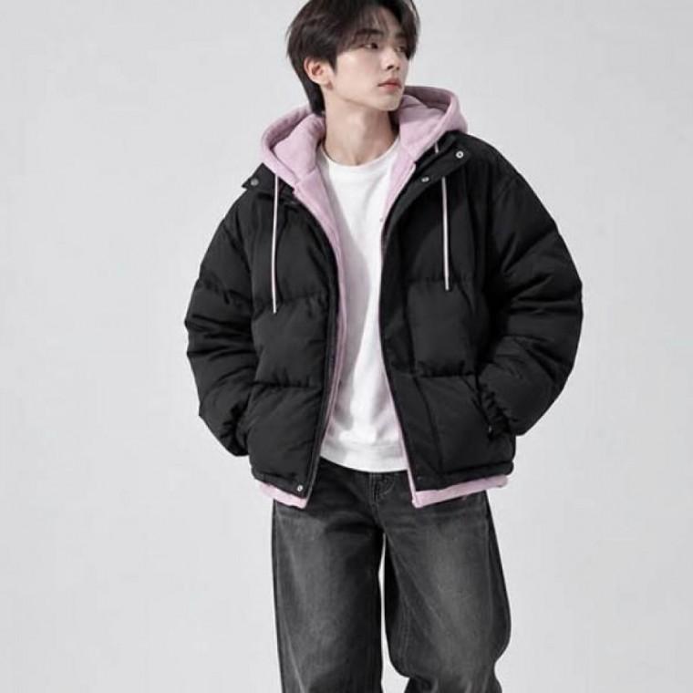 후드 패딩 특히 별도의 후드티를 꺼내 입지 않아도 레이어드 효과를 낼 수 있는 패션 아우터