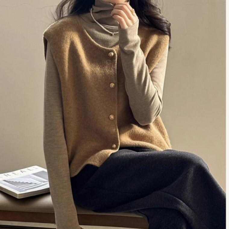 레이어드 여성 베스트 울 라운드넥 혼방 조끼 버튼 니트 금장