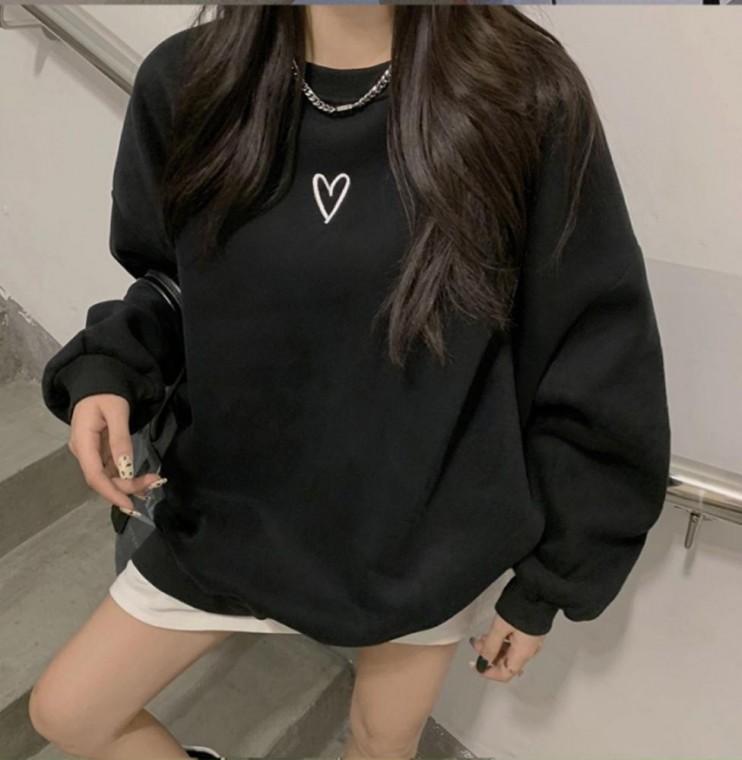 티셔츠 아트워크 맨투맨 긴팔 하트 라운드넥 기본맨투맨 면티셔츠 오버핏 캐주얼 심플