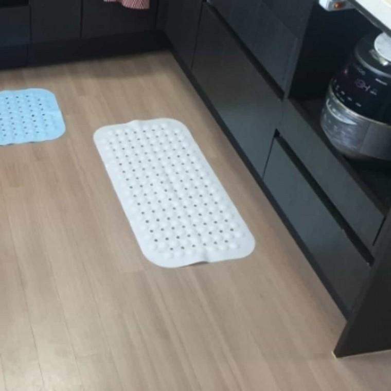 흡착 욕실 미끄럼방지매트 화이트 욕실바닥매트 욕실매트 화장실미끄럼방지매트