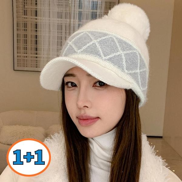 1+1 여성 겨울 방한 토끼털 방울 털모자 골프 털모자