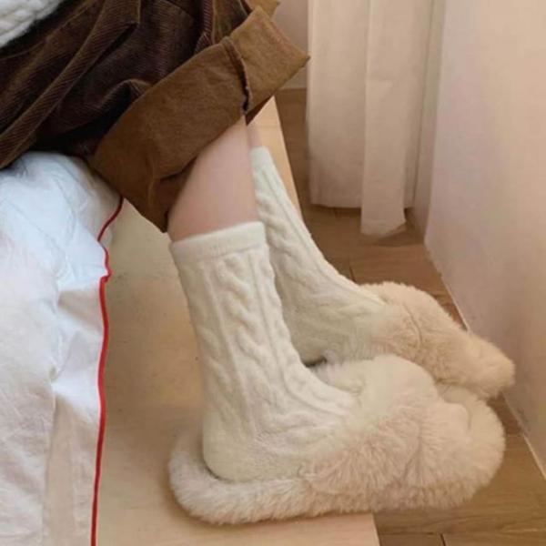 겨울 파스텔 컬러 꽈베기 패턴 보온 소프트 수면 양말