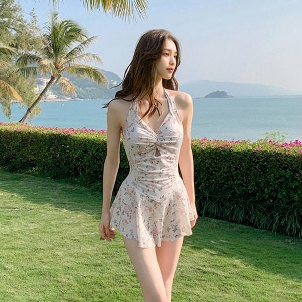 KWW 1011 여자 홀터넥 셔링 커버업 모노키니 비치 래쉬가드 수영복