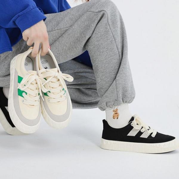 2컬러 여성 데일리 스니커즈 포인트신발 단화슬립온