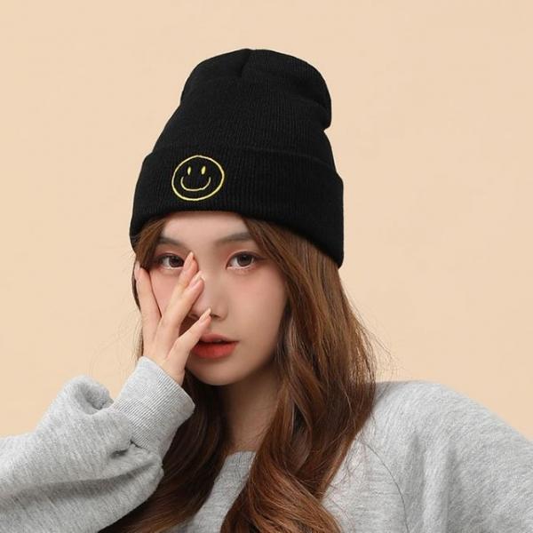 은창)러블리 스마일 컬러 비니 모자 가을 겨울 보온