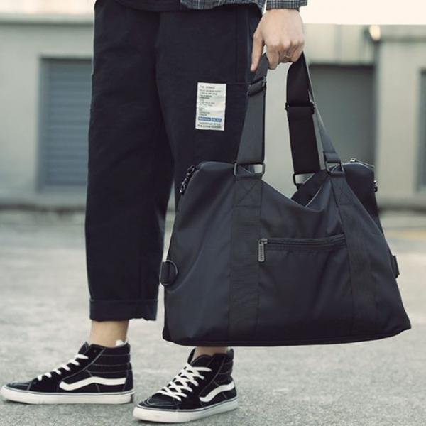 대용량 캐주얼 숄더 크로스백 여행가방 헬스가방