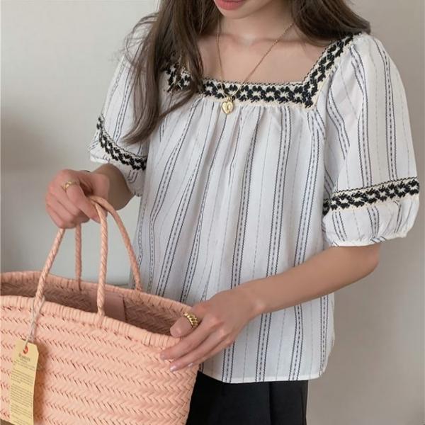 스퀘어넥 자수 여성 블라우스