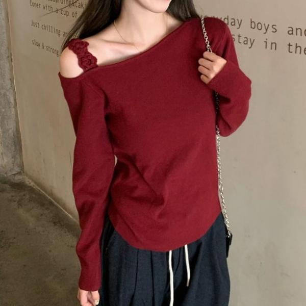 플라워 오프 여성 숄더 니트