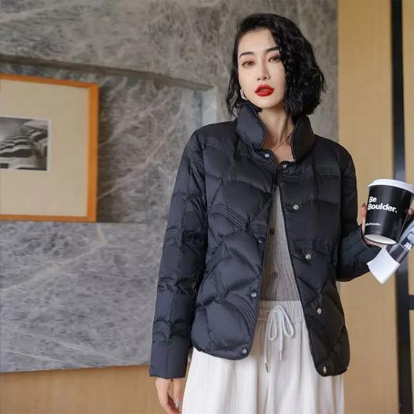 화이트 오리털 여성경량패딩 숏패딩 겨울 간절기 패딩