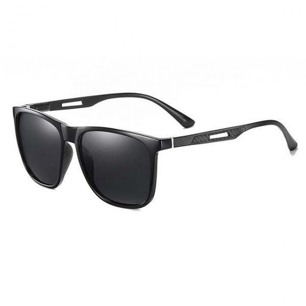 초 경량 남성 썬그라스 TR테 19g 편광렌즈 블랙스모크