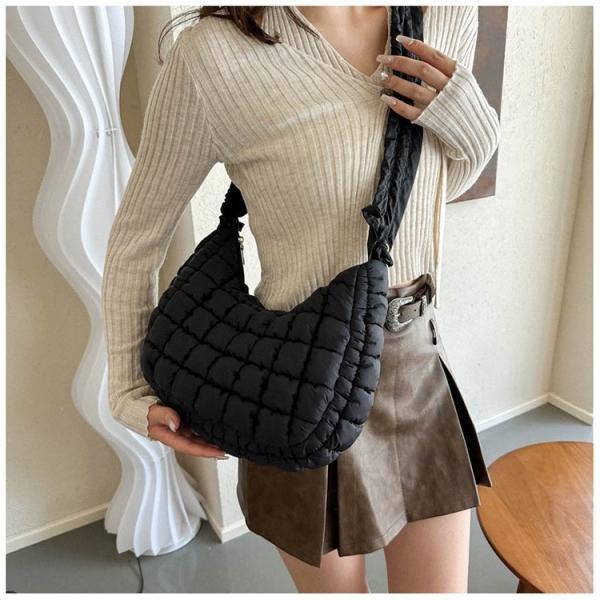 구름 셔링 퀼팅 스트랩 미니백   조절가능 여성 여자 데일리백 크로스백 토트 핸드 미니 가방 패딩