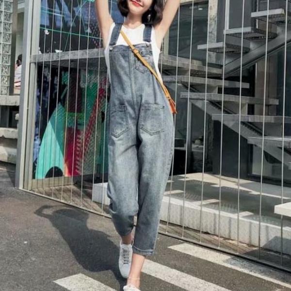 여성 밑단 롤업 귀여운 디자인 포켓 연청 멜빵 바지