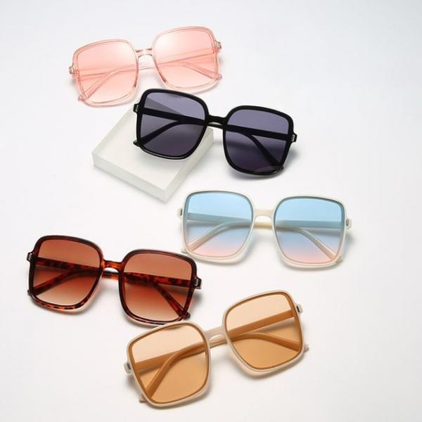 (별별창고) 스퀘어 뿔테 선글라스 썬그라스 남자 여자