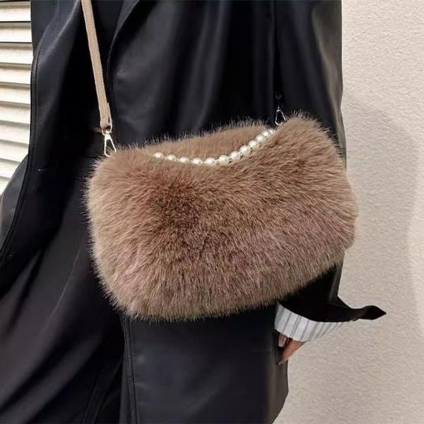 은창)펄 체인 장식 페이크 퍼 가방 크로스백 겨울 털