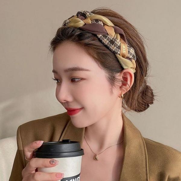 여자 스트릿 패션 꼬임 디자인 예쁜 헤어밴드 머리띠
