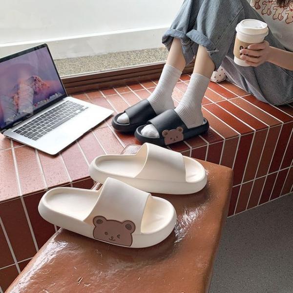 곰돌이 캐릭터 푹신 여성 슬리퍼