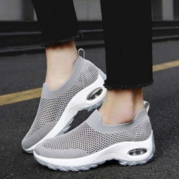 여름 메쉬 발편한 여성 니트 운동화 런닝화 워킹화 슬