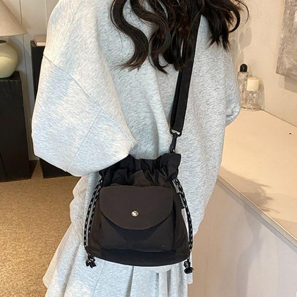 가벼운 나일론 여행 용 크로스 백 여성 가방 블랙