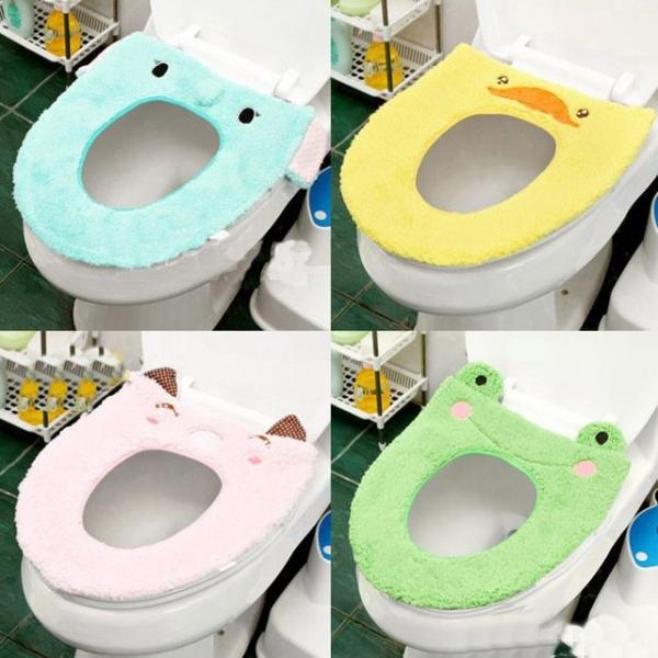 겨울 차가운 욕실 화장실 인테리어 캐릭터 변기 커버