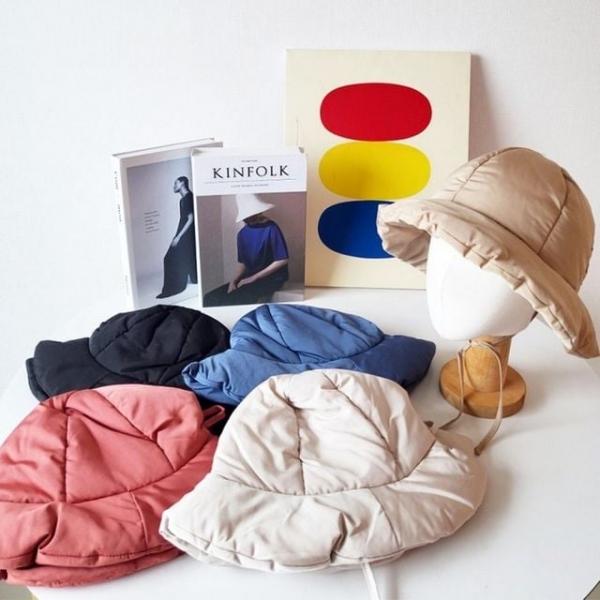 빵빵 패딩 끈 여성 챙 모자 벙거지 겨울 보온 버킷햇