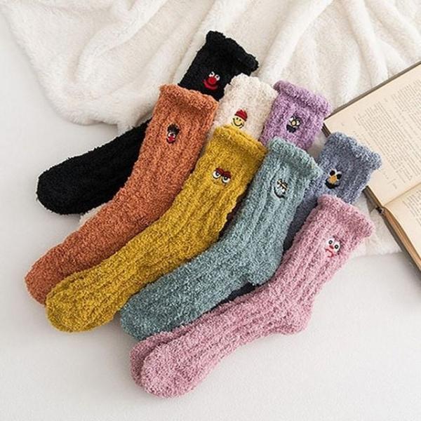 롱 수면 겨울 양털양말 8color 귀여운 캐릭터 수족냉증 여자 수면양말 롱 여자 양털양말 두꺼운양말