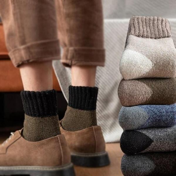 두툼한 겨울양말 울양말 중목양말 방한양말 수면양말 보온양말 왕발 스니커즈양말 단목양말 밴드양말 남자