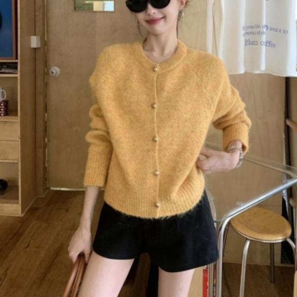 여성 겨울 라운드넥 긴팔 클래식 베이직 데일리 가디건