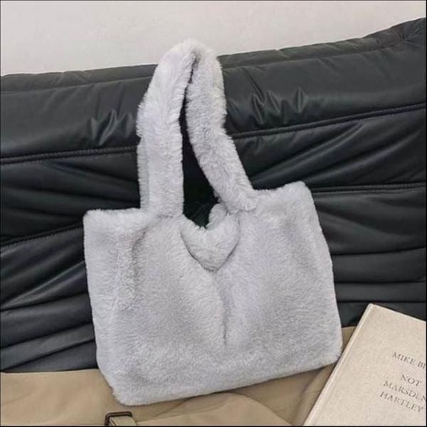 여자 겨울 데일리 페이크퍼 숄더백 퍼가방 토드백 똑딱이 잠금