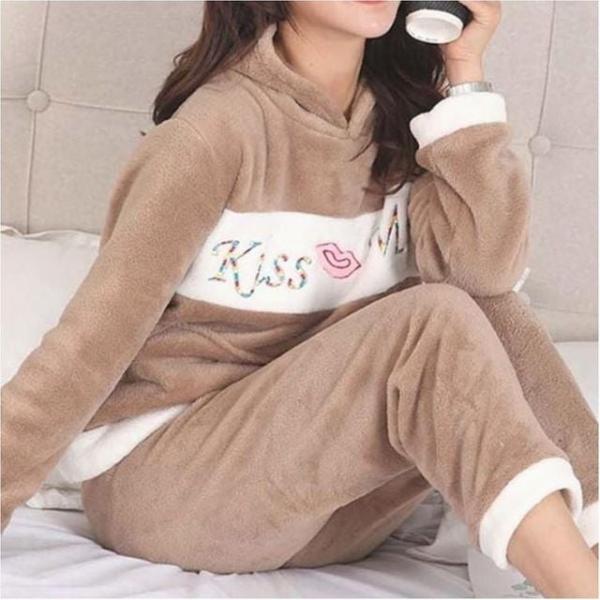 여성 겨울 포근한 홈웨어 극세사 수면잠옷 후드 파자마 세트