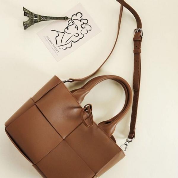 미니 토트백 크로스 위빙 가방 스퀘어 탄