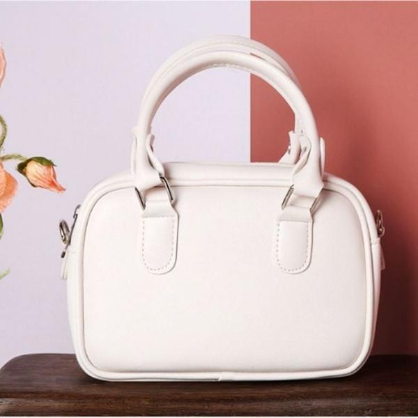 토트 크로스백 여자 스퀘어 정장 가방 아이보리