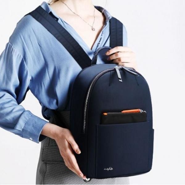 여성 직장인 출근 심플 가방 백팩 네이비
