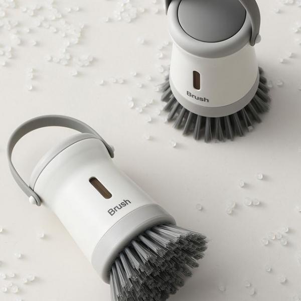 세제 재도포 없이 끝나는 한손설거지 브러쉬