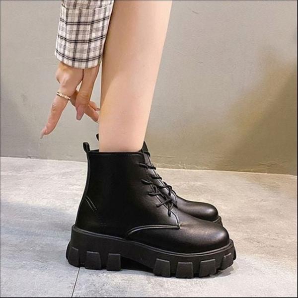 여성 키높이 워커 청키솔 레이스업 미들 부츠 빅사이즈 캐주얼 신발