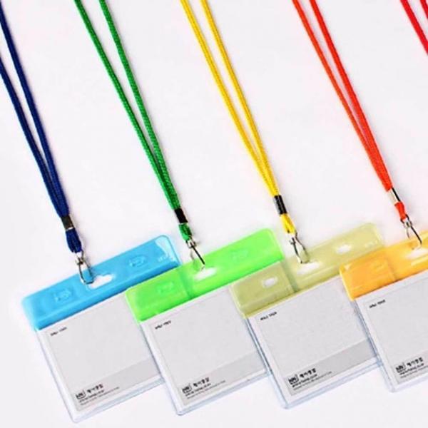 이름표명찰 아크릴집게명찰 대기업사원증