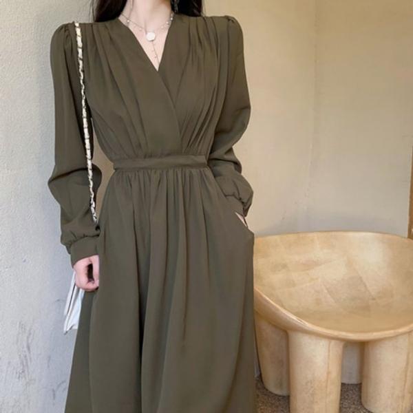 브이넥 A라인 주름 포켓 원피스