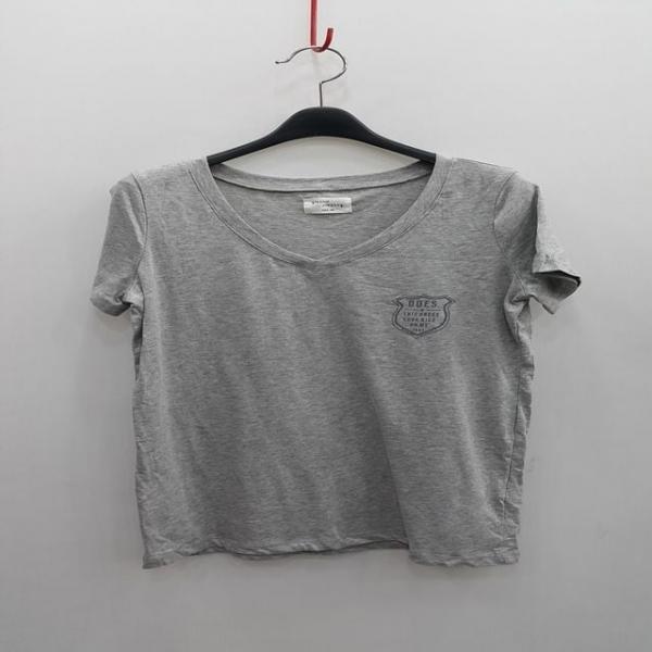 S1031 브이네 V넥 가슴 로고 라운드 반팔 티