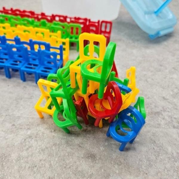 의자의탑 균형잡기 복불복 가족보드게임 보관통포함